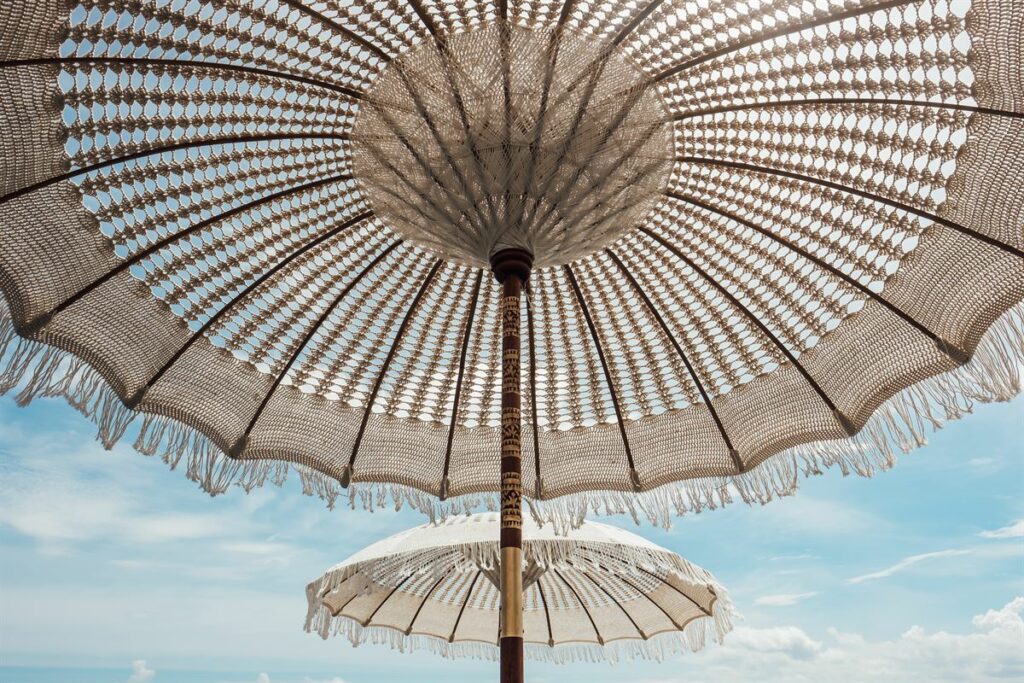 BALINESE MACRAME UMBRELLA CREAM